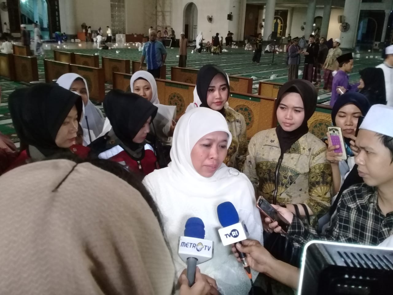 Peringati Malam Nuzulul Quran, Khofifah: Islam Itu Damai