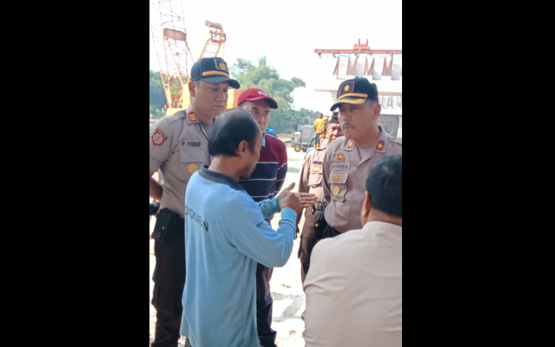 Tuntut Pembayaran Ganti Rugi Pembebasan Lahan, Warga Blokade Proyek Tol KLBM