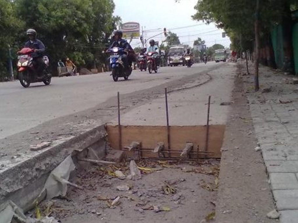 Jalan Raya Pucuk-Babat Dicor, Satlantas Berlakukan Contra Flow