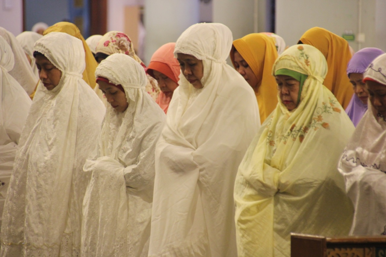 Khofifah : Mbah Moen Pesan Jatim dan Jateng Jantungnya NKRI