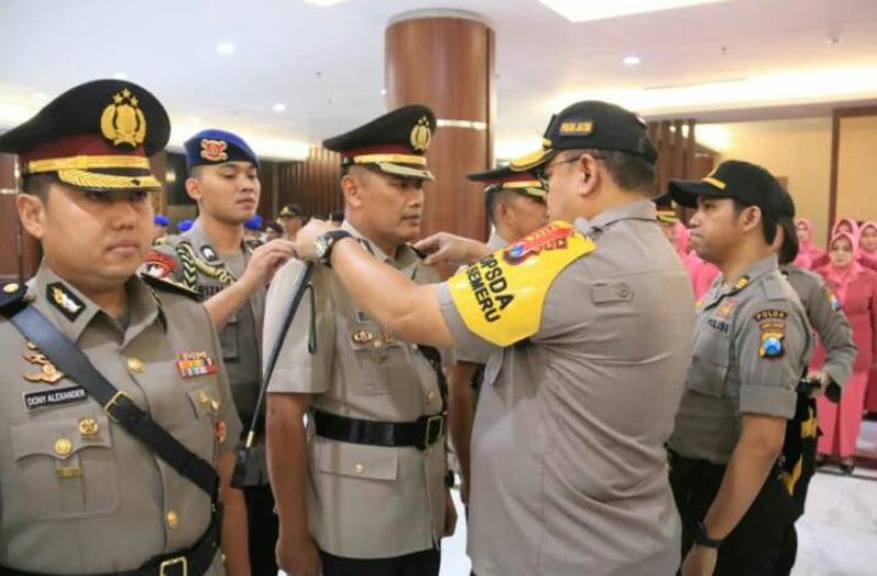 Empat PJU Polda Jatim dan Kapolresta Malang Dimutasi
