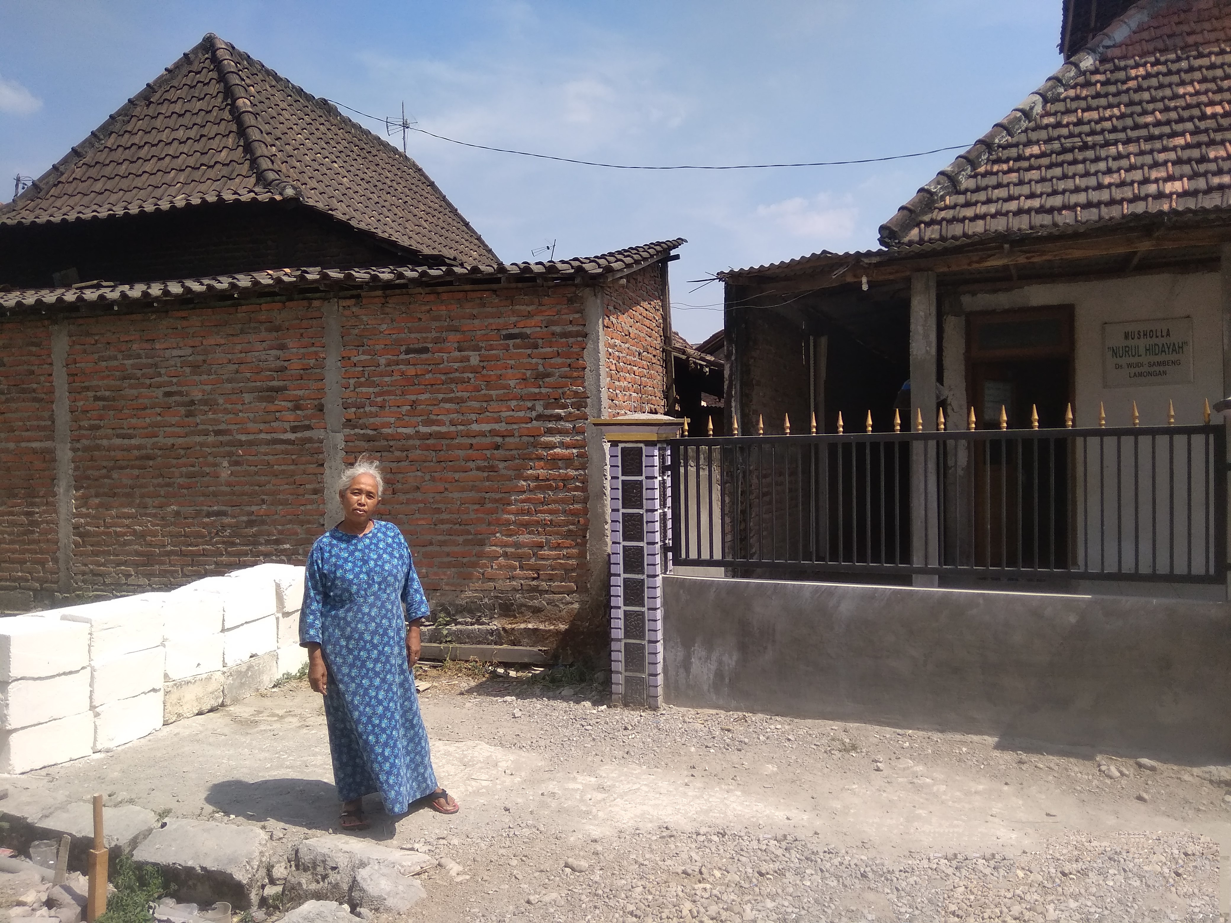 Gagal Terpilih, Cakades di LamonganTutup Jalan Menuju Mushola