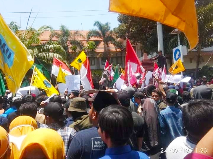 Petani dan Aktivis Desak Fungsikan Perda Perlindungan Lahan Pertanian