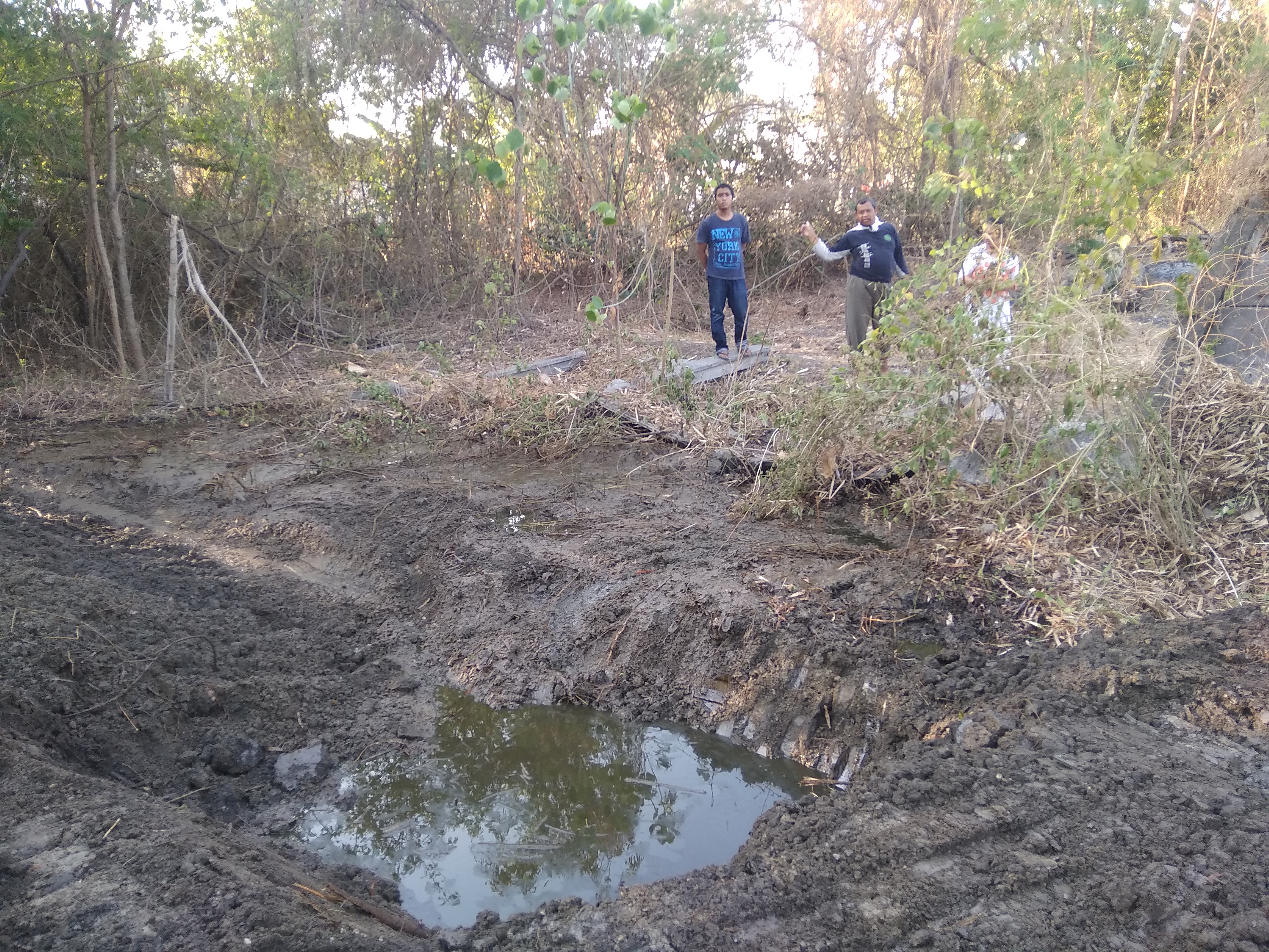 Semburan Lumpur Gresik, Sediakan Lubang Khusus Tampung Migas