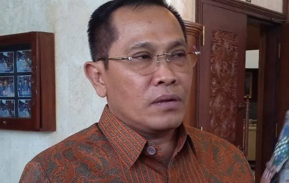 Dispendik Tak Tahu Sebab Gagalnya Lelang Seragam Siswa SMA se-Jatim