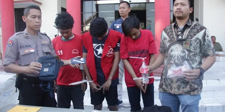 Asik Nyedot Sabu, Komplotan Pencuri Sepeda Diciduk
