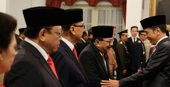 Pakde Karwo Jadi Wantimpres, Khofifah; Selamat dan Sukses