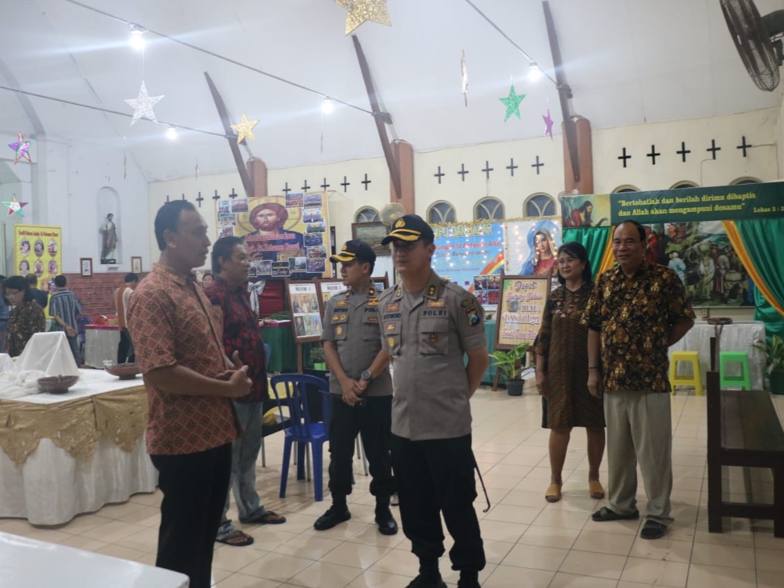 Jelang Natal, Kapolres Gresik Tinjau Beberapa Gereja