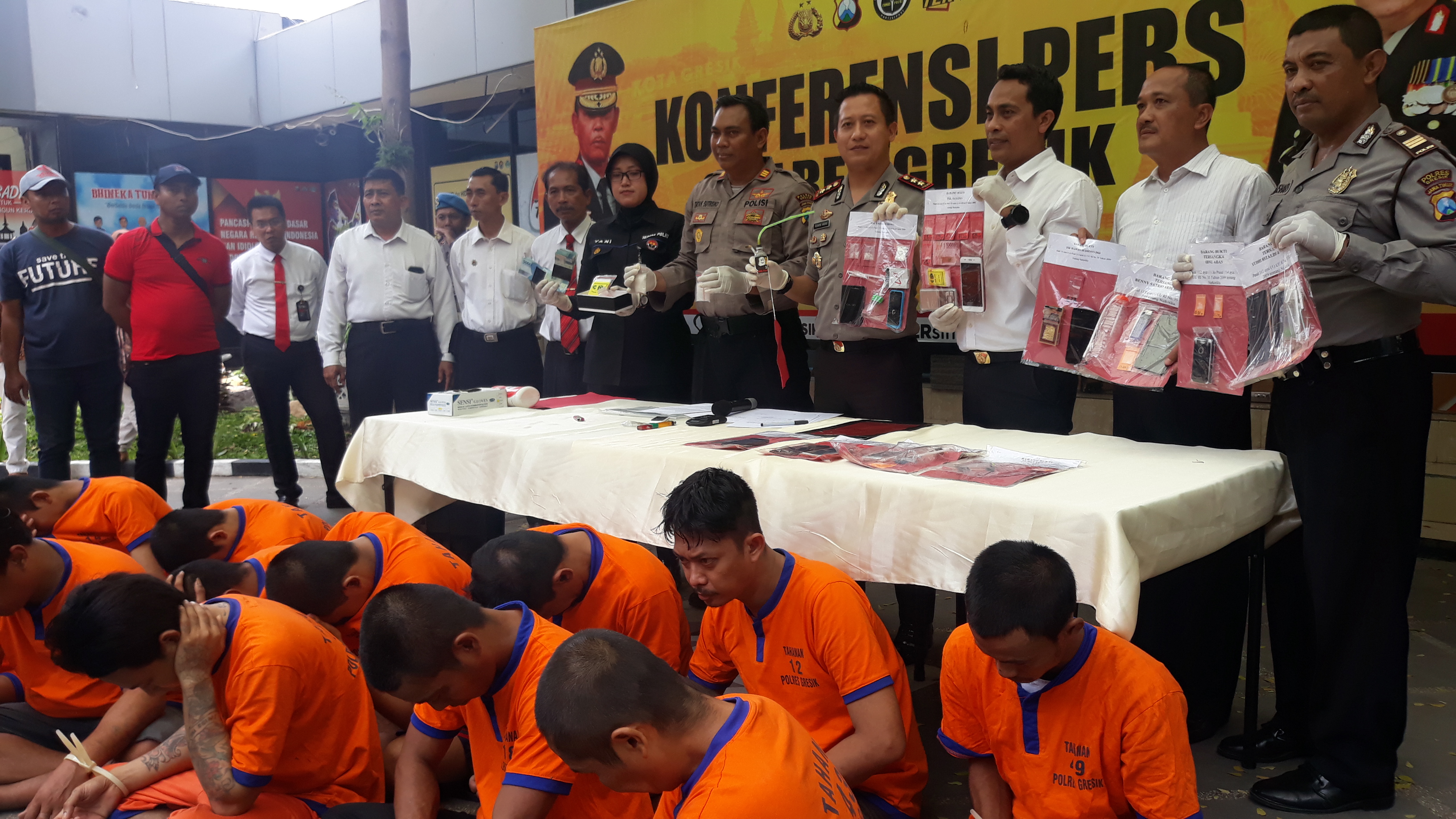 Belasan Tersangka Narkoba Diamankan, Satpam Proyek Tol Hingga Mantan Santri