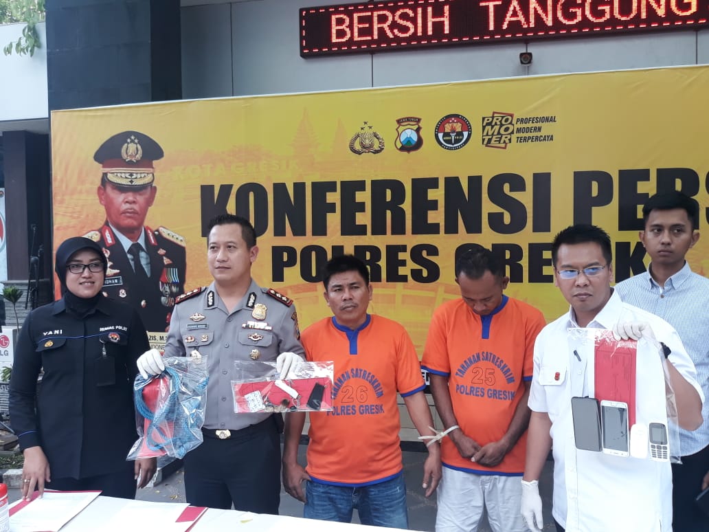2 Dari 7 Pelaku Pembunuhan Mayat di Tol Kebomas Tertangkap, Korban Dibunuh Karena Hamili Istri Pelaku
