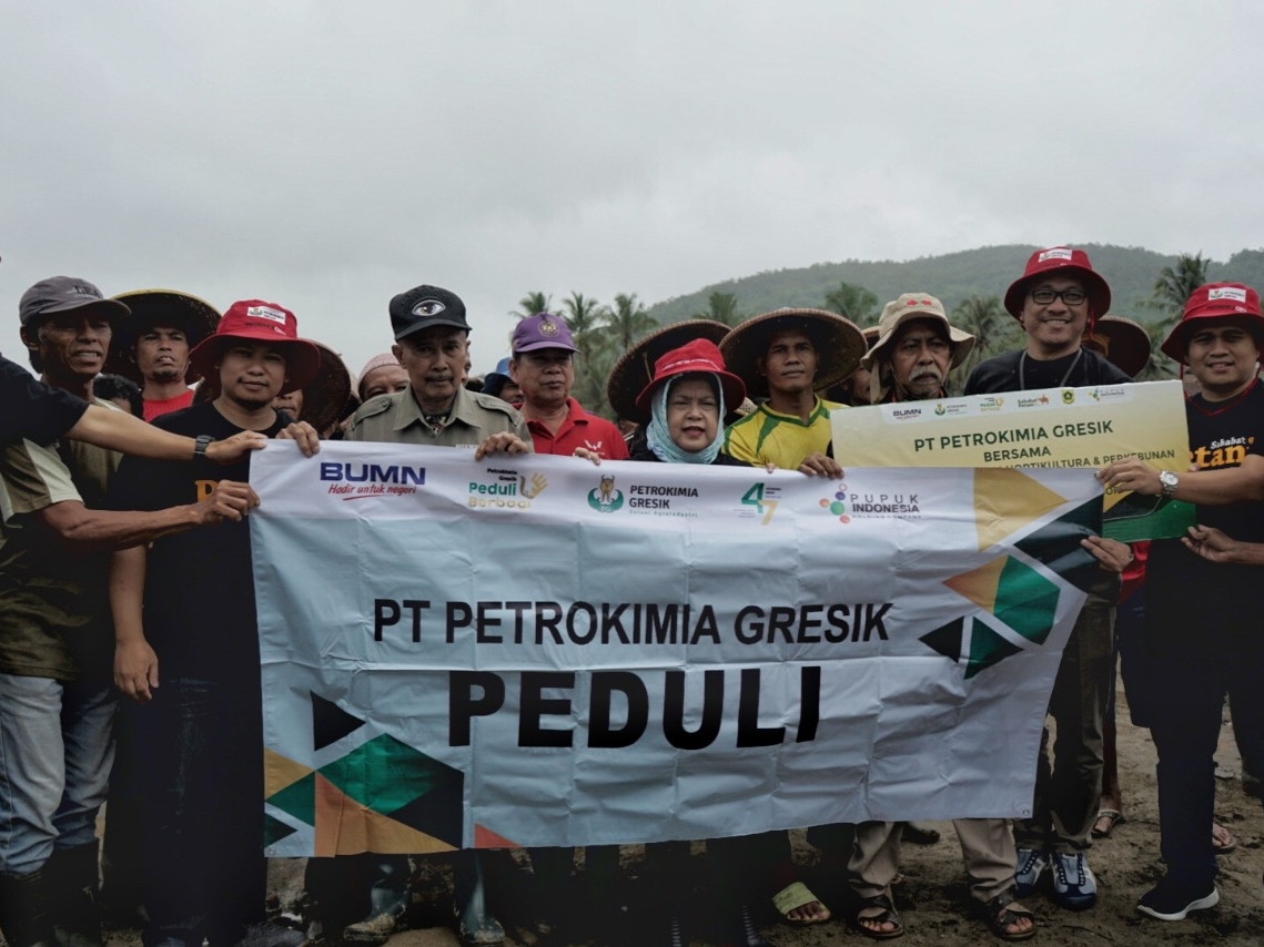 PG Bantu Korban Banjir dan Longsor di Bogor