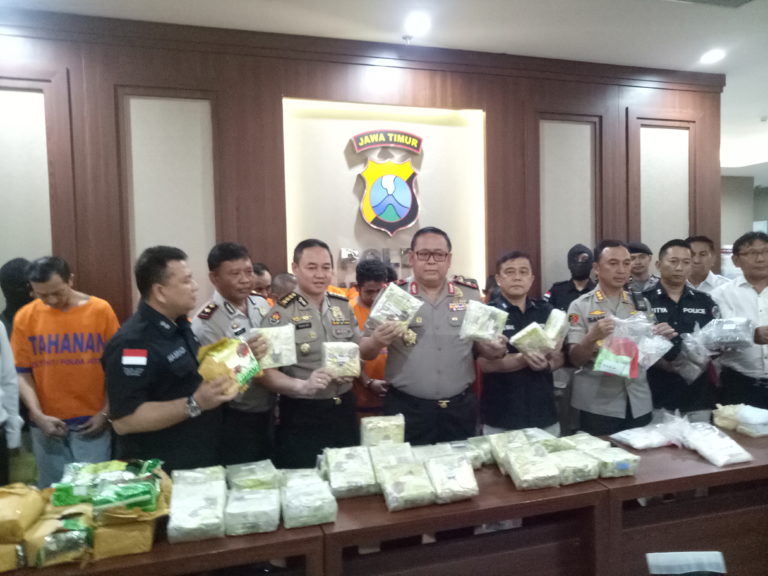 Ungkap Kasus Narkoba, Polda Jatim Ringkus Guru Bahasa Arab Dan Dua Warga Malaysia