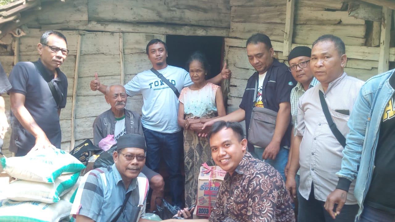 21 Tahun Menyendiri di Hutan, Keluarga Sarimin Dikirimi Sembako Wartawan