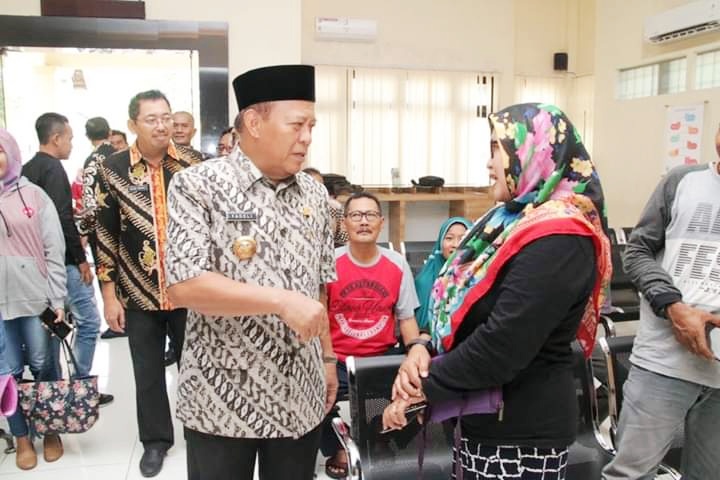 Warga Lamongan Urus KK dan KTP Cukup di Kecamatan