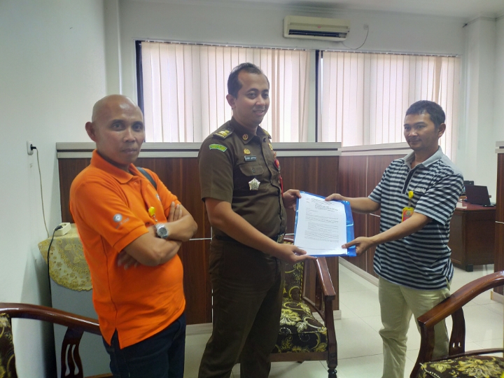 Curiga Ada Penyelewengan di Desa, Warga Laporan ke Kejaksaan