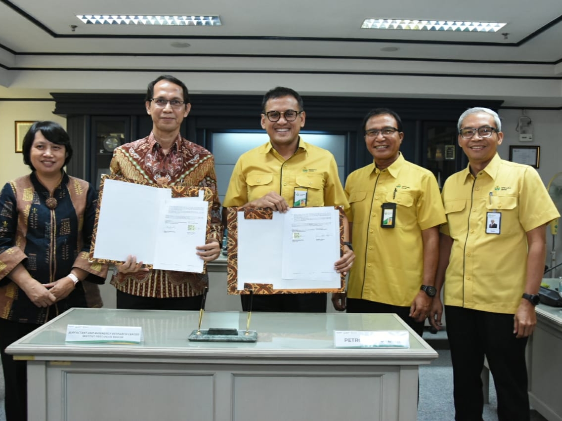 Kurangi Impor, Petrokimia Gresik Teken MoU Produksi Surfaktan