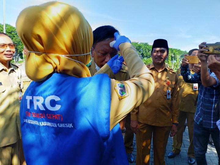 Sepulang dari Bali, Rombongan Siswa-siswi SMP 24 Cerme Wajib Jalani Pemeriksaan