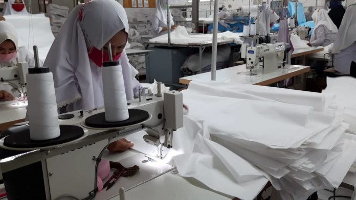 Produsen APD Kewalahan Penuhi Pesanan Pemerintah