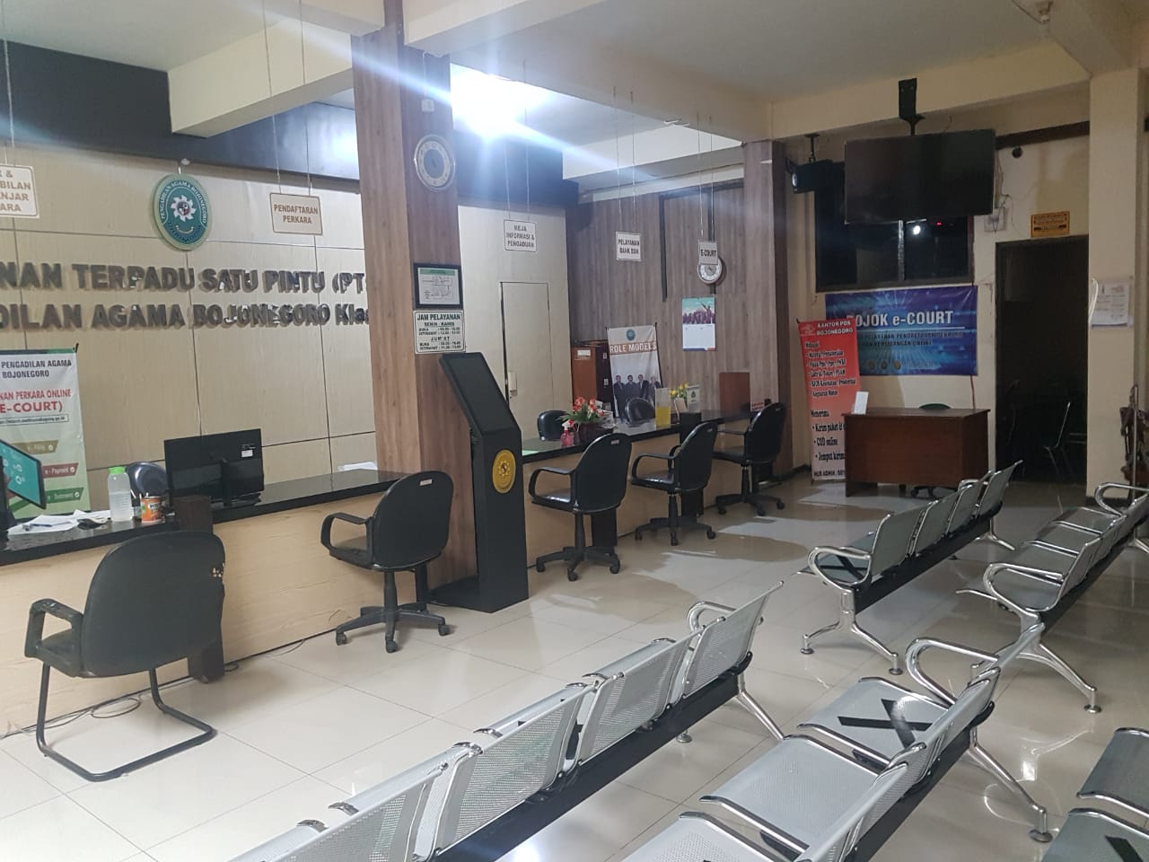 Sebagian Pelayanan Pengadilan Agama Bojonegoro Ditutup Sementara, Cerai Ditunda