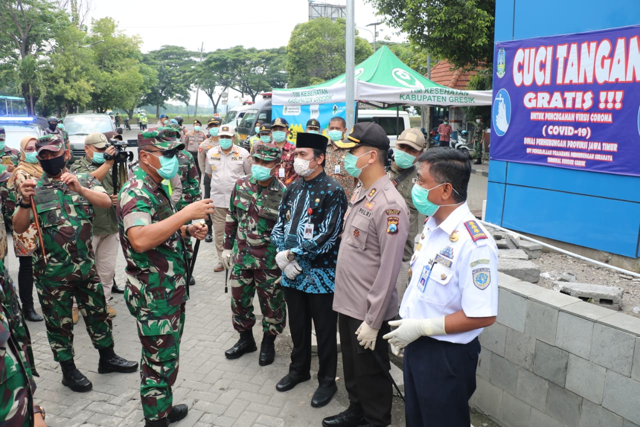 Pangdam V Brawijaya Turun ke Gresik Pantau Pemudik di Terminal Bunder