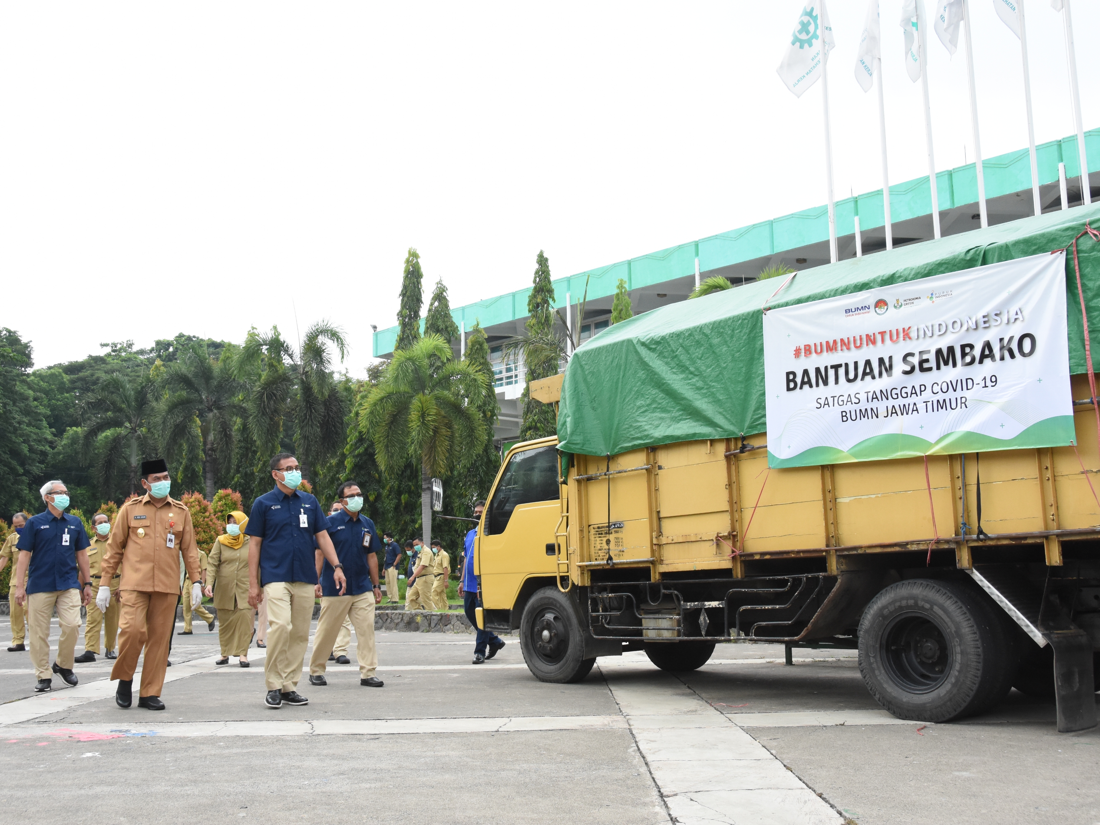 Bantu Ringankan Beban Masyarakat, PG Salurkan 28 Ribu Paket Sembako