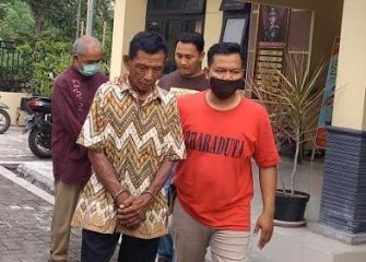 Tuduh Curi Ayam, Bacok Tetangga Sampai Klenger