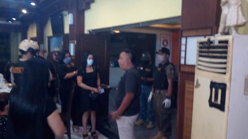 Satpol PP Bojonegoro Bubarkan Pesta Ultah Mama-Mama Muda