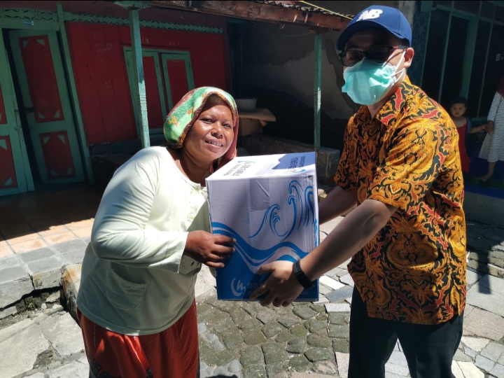 Terdampak Corona, Warga Curah Dukuh Pasuruan Dibantu Sembako