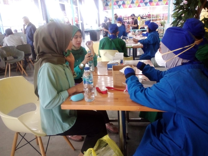 Ratusan Karyawan Gofun di Bojonegoro Jalani Rapid Tes Mandiri