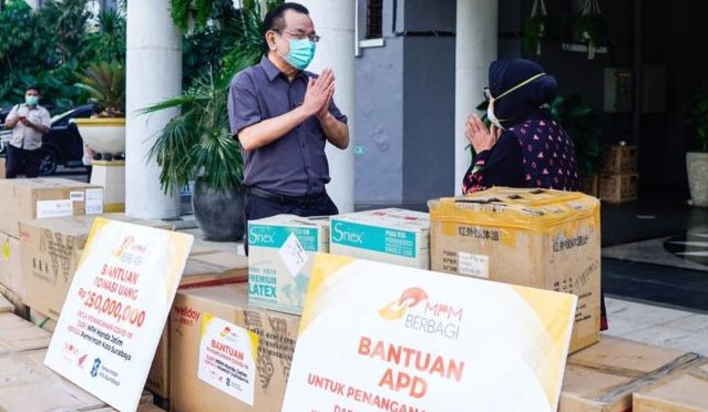 MPM Honda Kembali Serahkan Bantuan APD ke Pemkot Surabaya