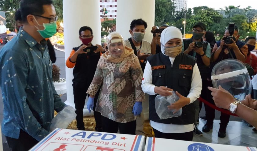 Pabrik Plastik Produksi APD Face Shield