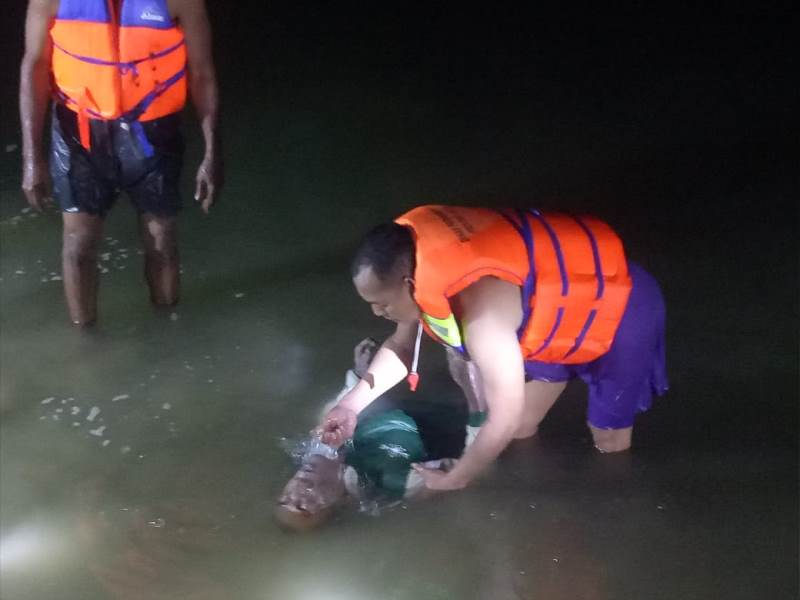 Kakek 70 Tahun di Wringinanom Gresik Tewas Tercebur Bekas Galian Tol