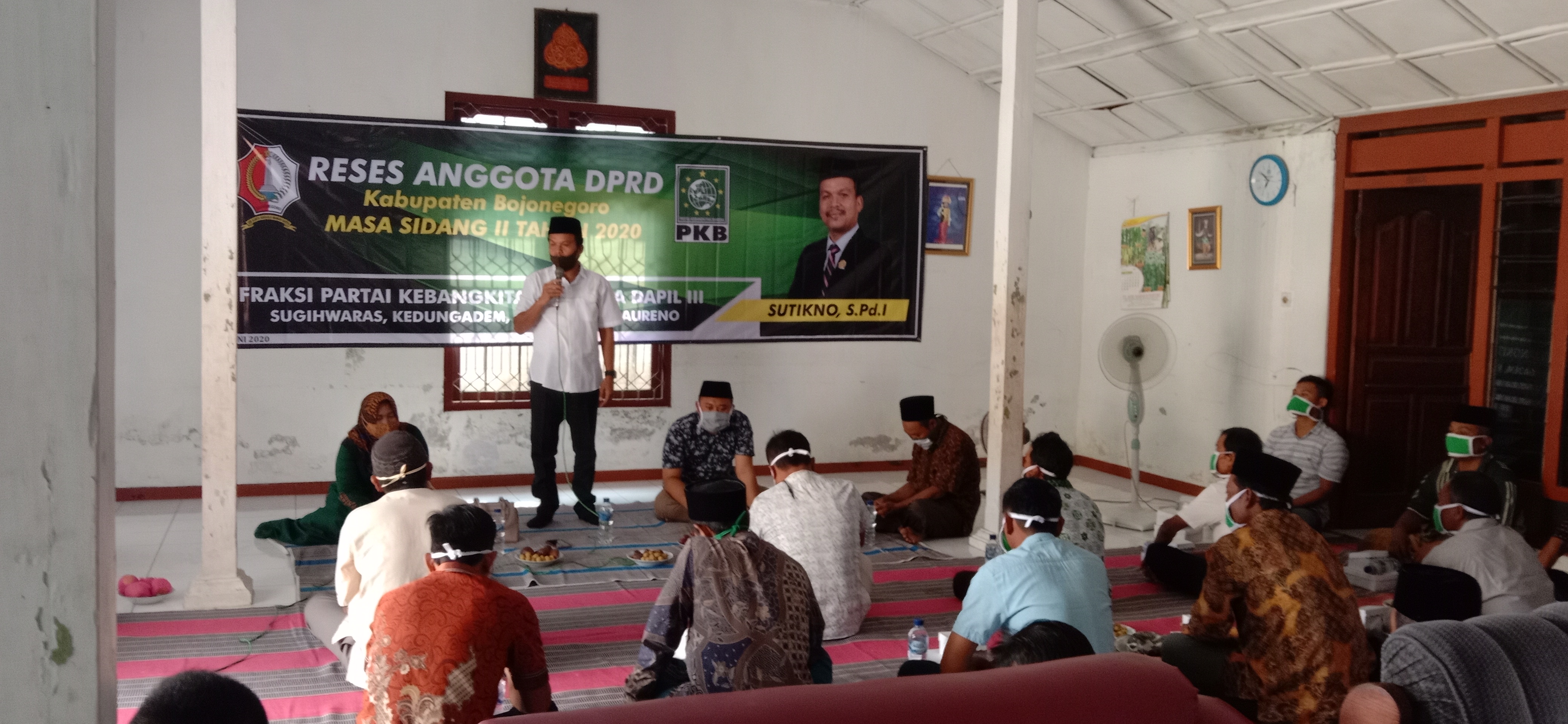 Masyarakat Minta DPRD Agar Nasib Guru Honorer dan Pesantren di Bojonegoro Diperhatikan