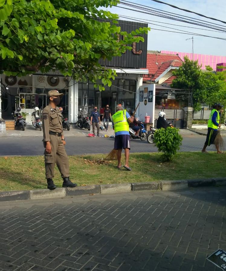 Update Covid-19 Gresik Tambah 17 Kasus, Satpol PP Sweeping Pelanggar Masker