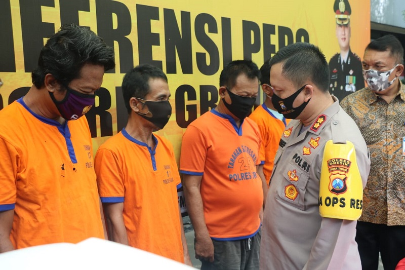 Produsen Uang Palsu Seorang Seniman Kediri