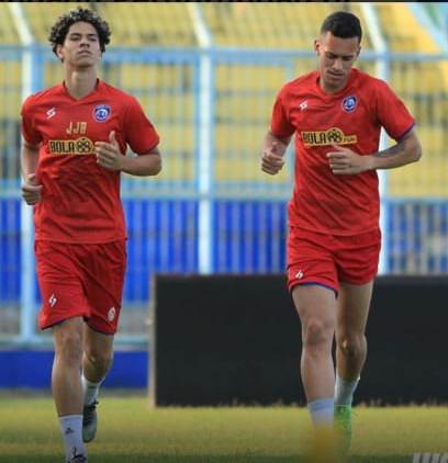 Nasib Pemain Seleksi Arema Tak Sepakat Nilai Kontak Pedro Pilih Pulang Kampung