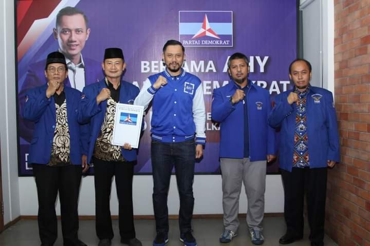 Yuhronur-Abdul Rouf Amankan Rekomendasi Partai Demokrat di Pilbup Lamongan