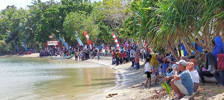 Wisata Jherat Lanjeng di Pulau Bawean, Ada Makam Kuno Sepanjang 12,5 Meter