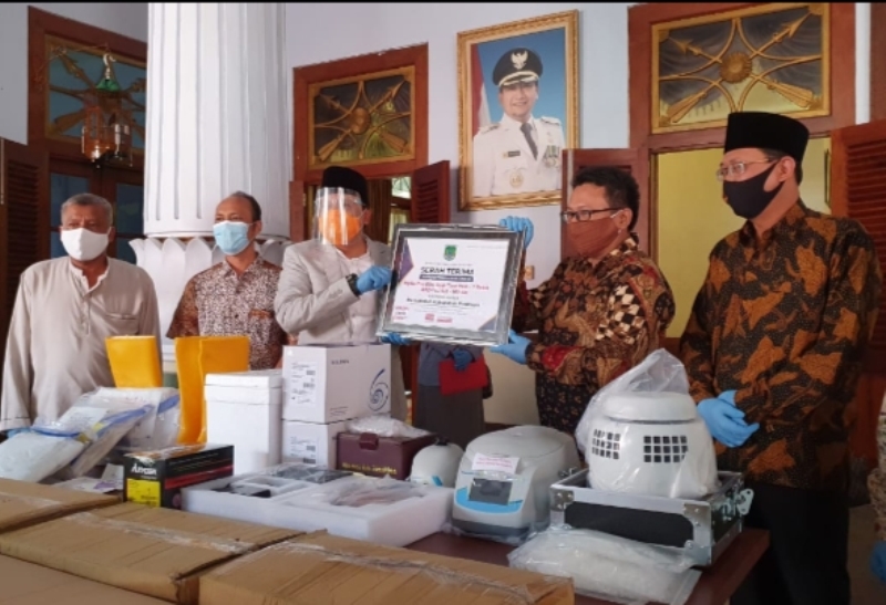 PT Sampoerna Sumbangkan 1 Unit PCR ke Pemkab Pasuruan