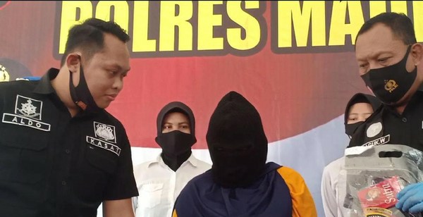 Mucikari Jual Gadis Madiun Rp 700 Ribu Sekali Kencan