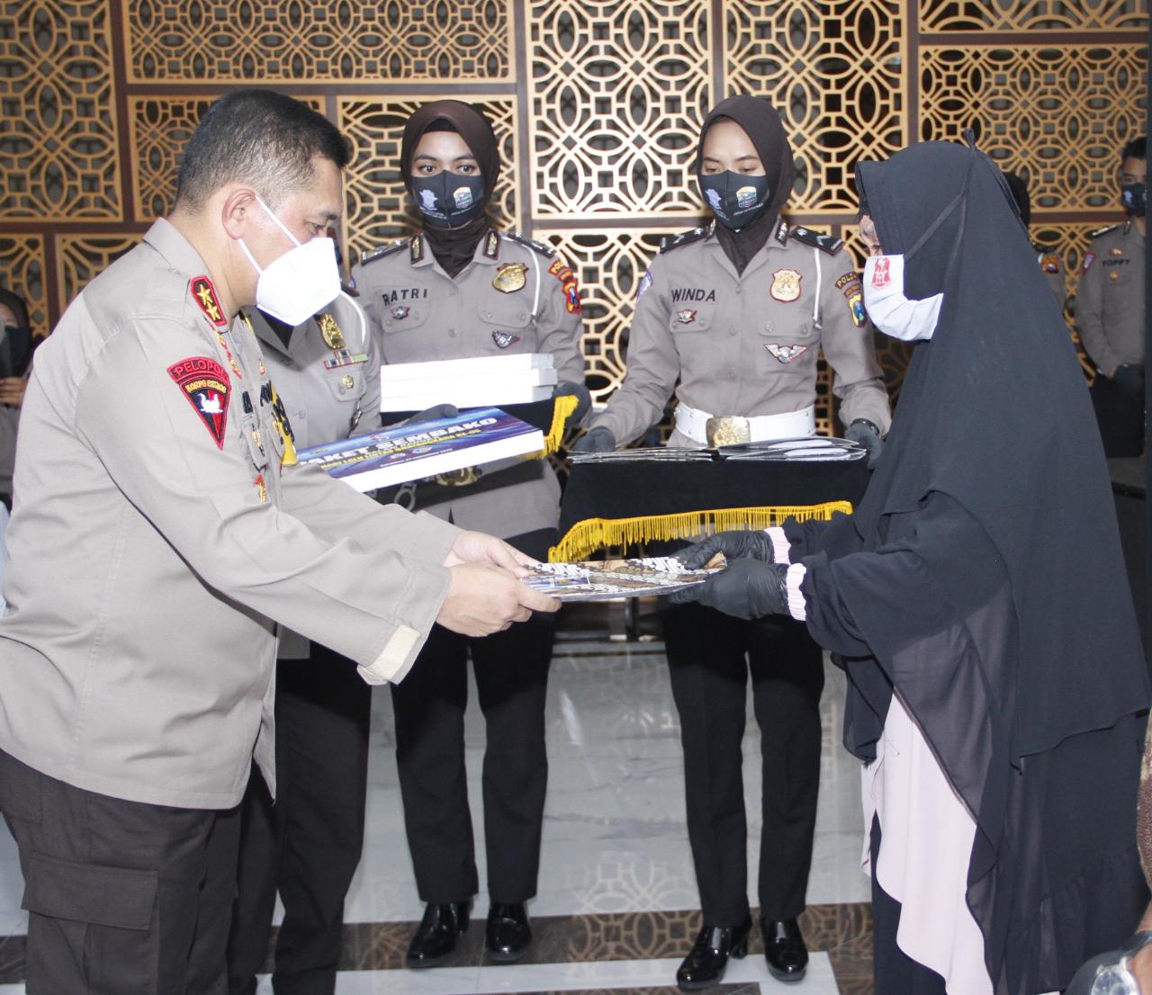 Keluarga Korban Covid-19 Dapat Bantuan Polda