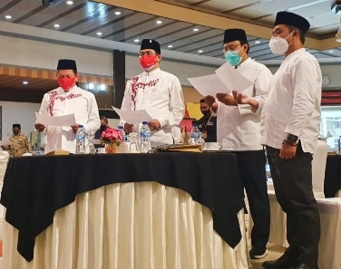 Ratusan Personil Jaga Deklarasi Paslon Walikota dan Wakil Walikota Pasuruan