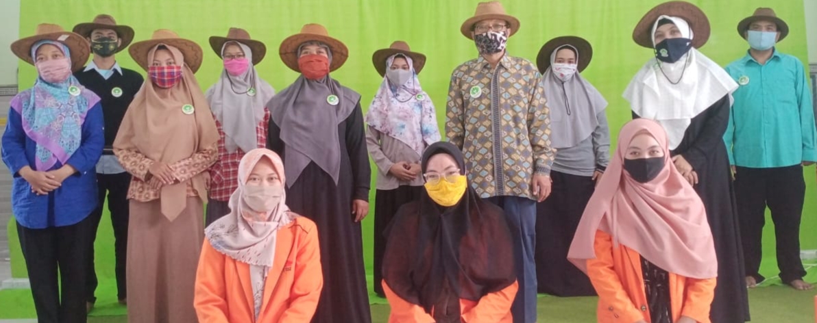 KKN di Masa Pandemi, Mahasiswi UISI Ini Tetap Enjoy Menjalani