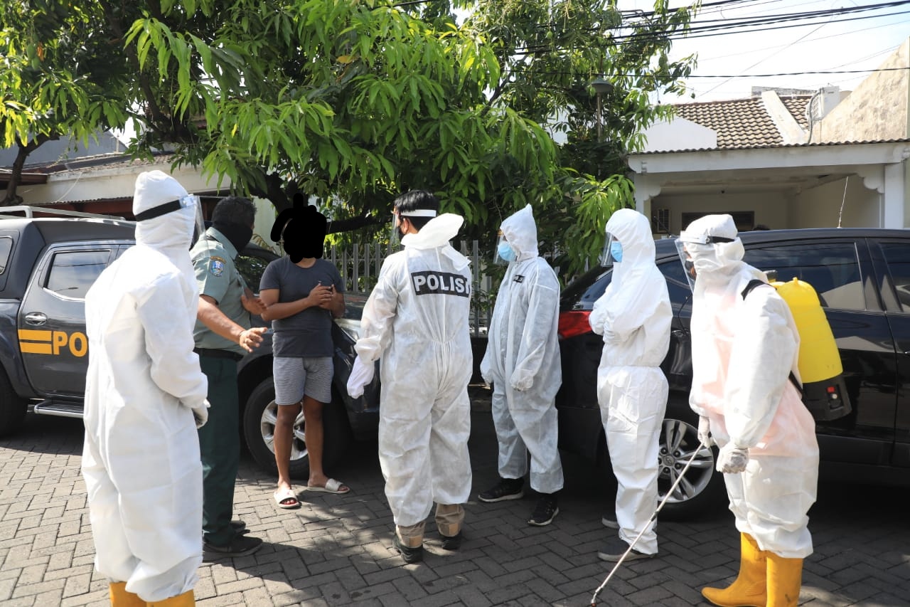 Mobil Hunter Covid-19 Antar Jemput Pasien yang Positif