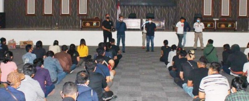 Nongkrong Lebihi Jam Malam di Surabaya Bakal Dirapid Tes dan Tes Narkotika