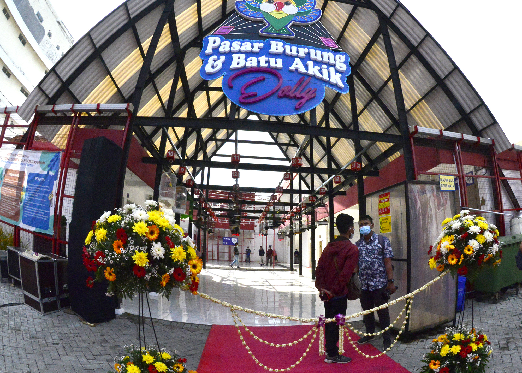 Risma Kunjungi Gang Dolly, Sudah Berubah Total