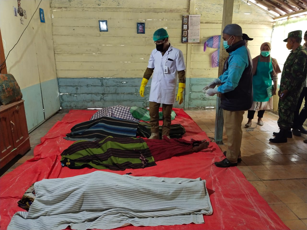 ASTAGA .... Sekeluarga Bapak Ibu Anak di Bojonegoro Tewas Karena Tersengat Listrik Jebakan Tikus