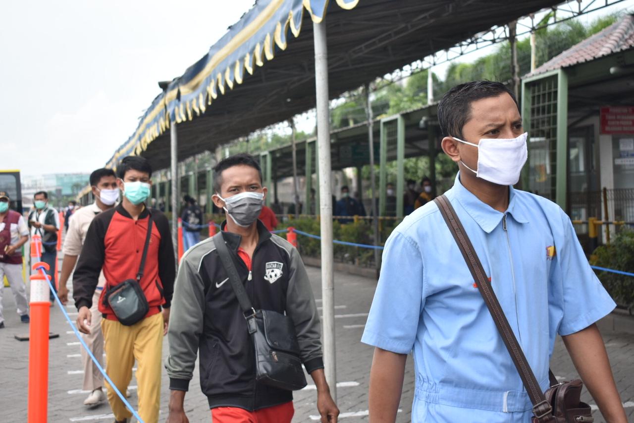 Pabrik Padat Karya Ini Berhasil Tanamkan Kebiasaan 3M Kepada Pekerjanya