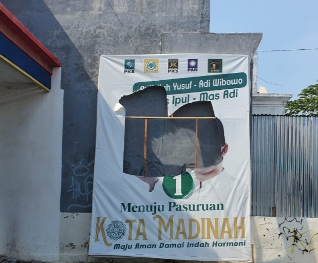 Pilwali Pasuruan Memanas, Baliho Gus Ipul-Mas Adi Dirusak Secara Misterius