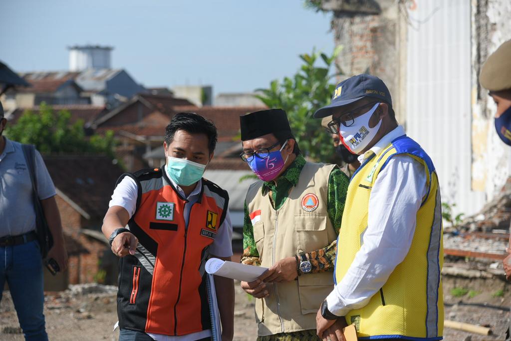 Area Jompo Jl Sultan Agung Jember Yang Ambrol Kini Mulai Dibangun